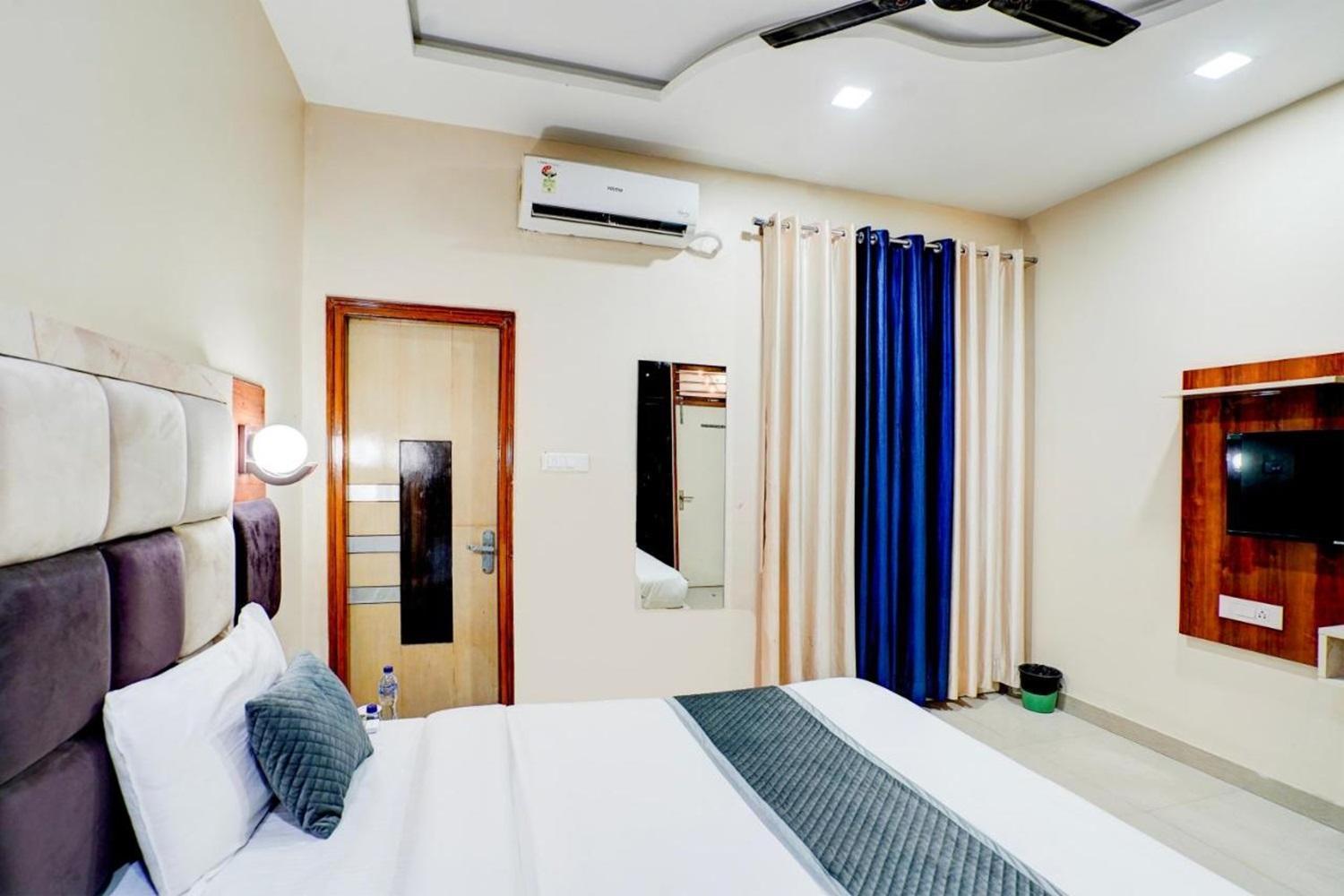 The Five Dimension Apartment Agra  Exterior foto
